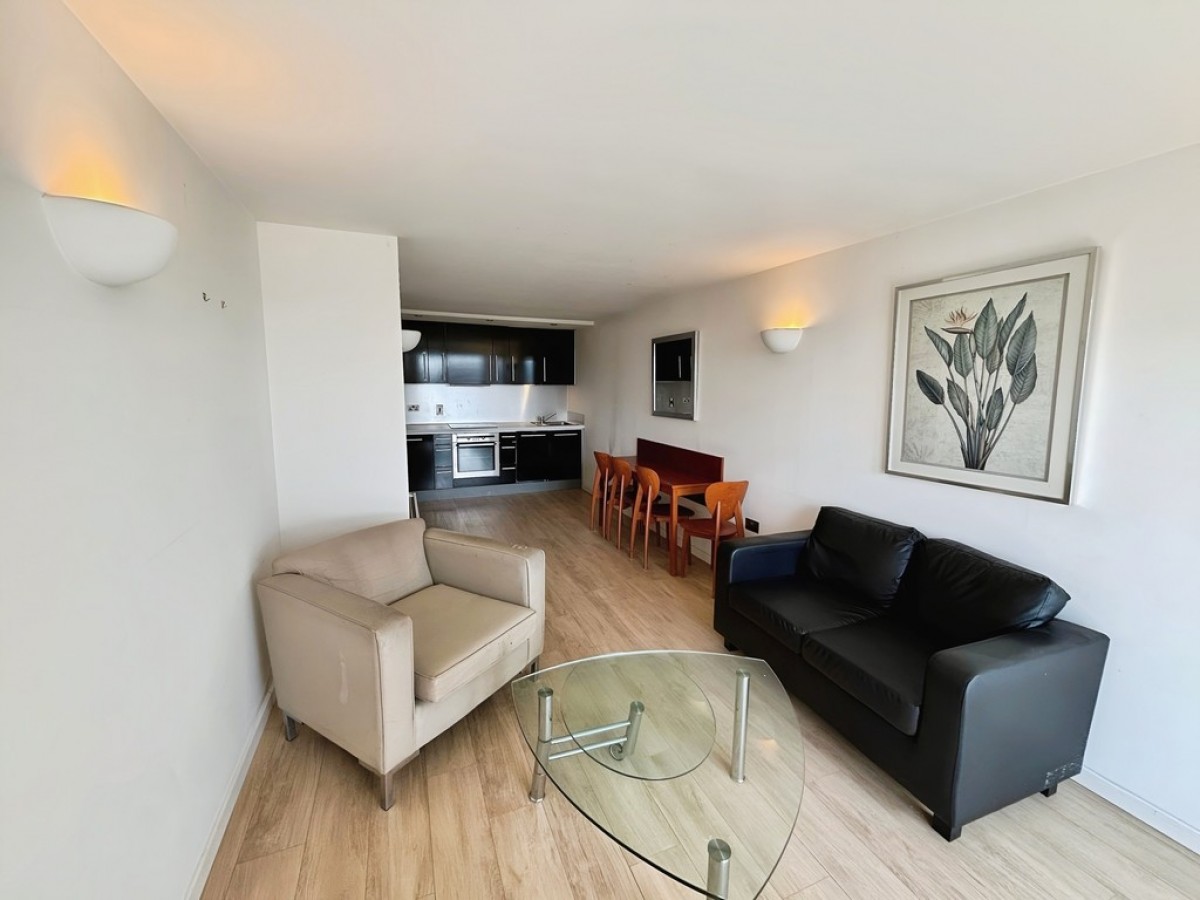 Whitehall Waterfront, 2 Riverside Way