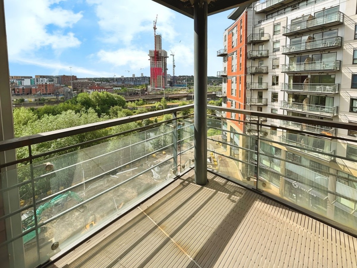 Whitehall Waterfront, 2 Riverside Way