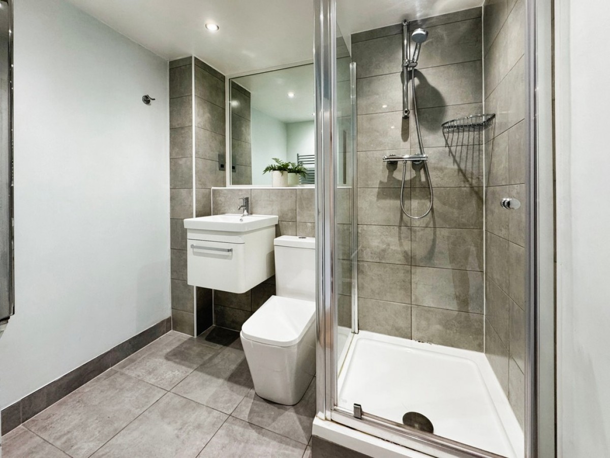 Whitehall Waterfront, 2 Riverside Way
