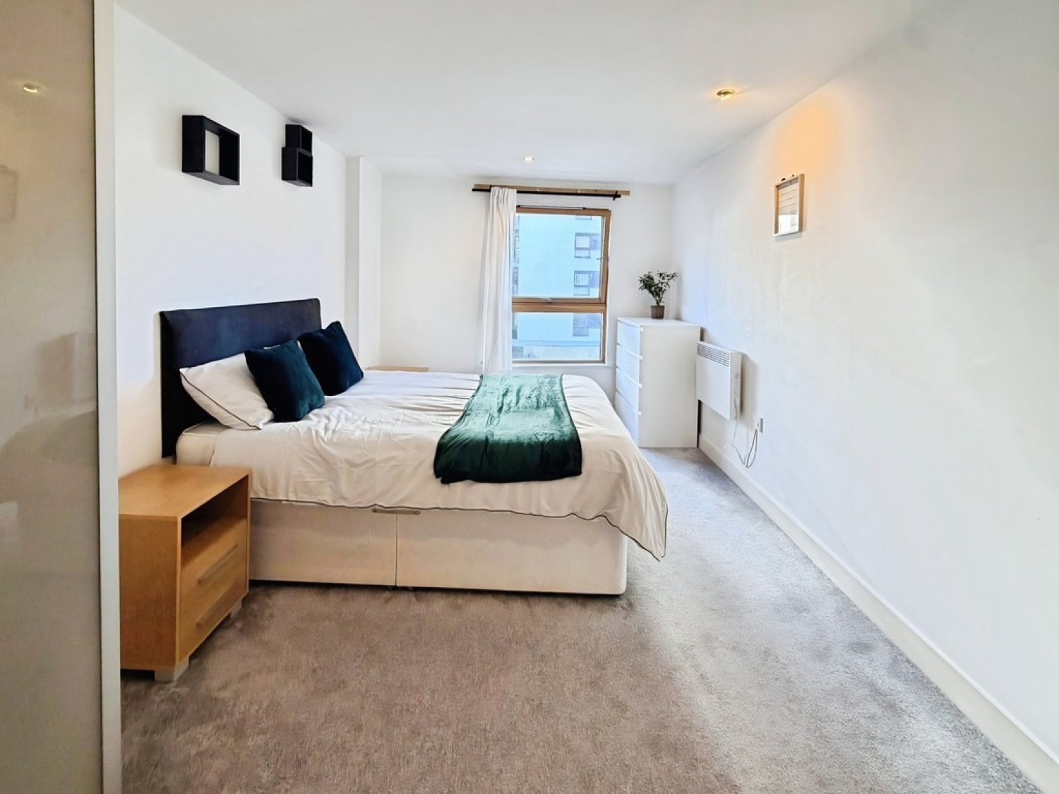 2 bedroom Flat for Sale Mackenzie House, Chadwick Street