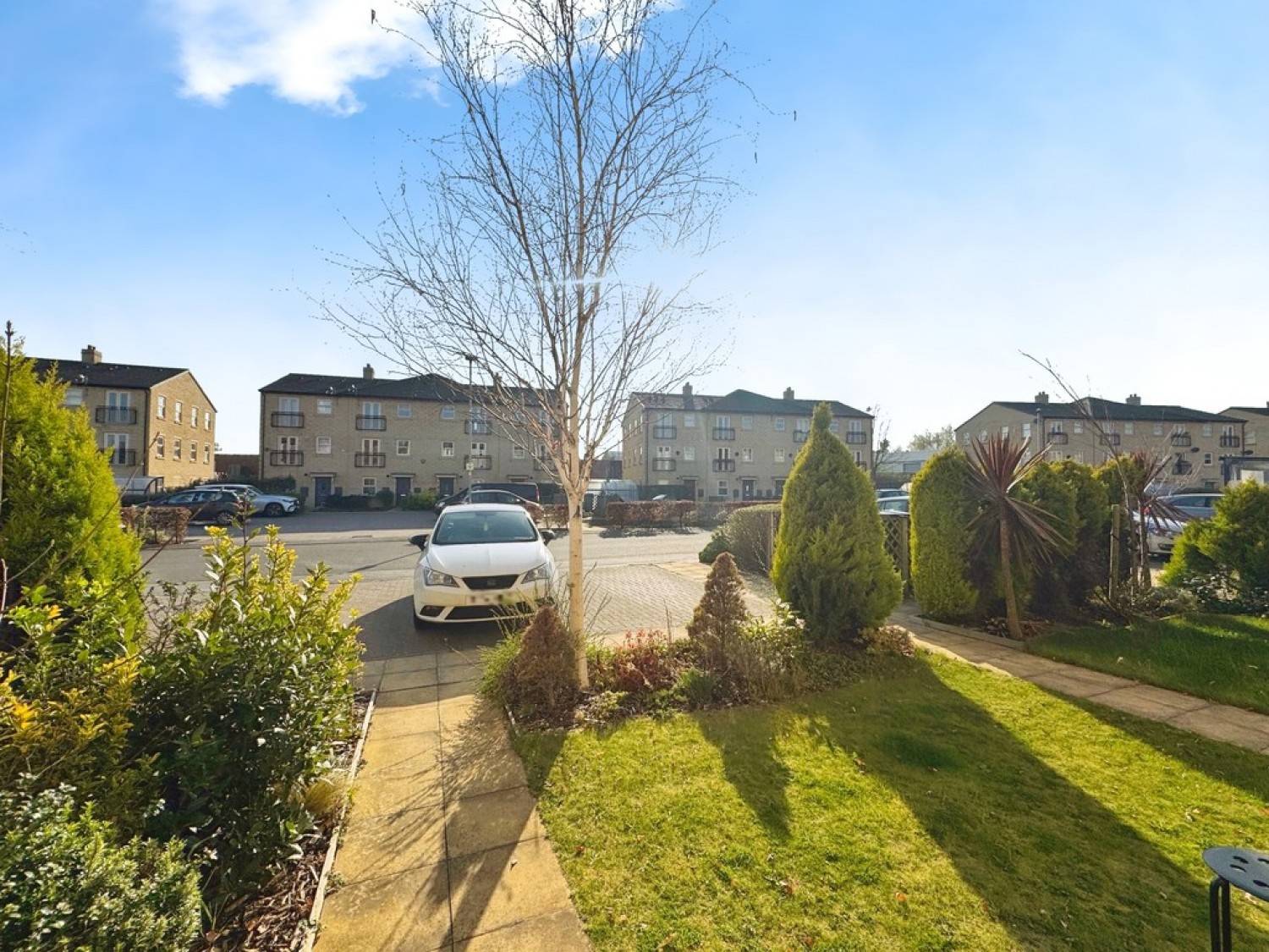 Holts Crest Way, Leeds
