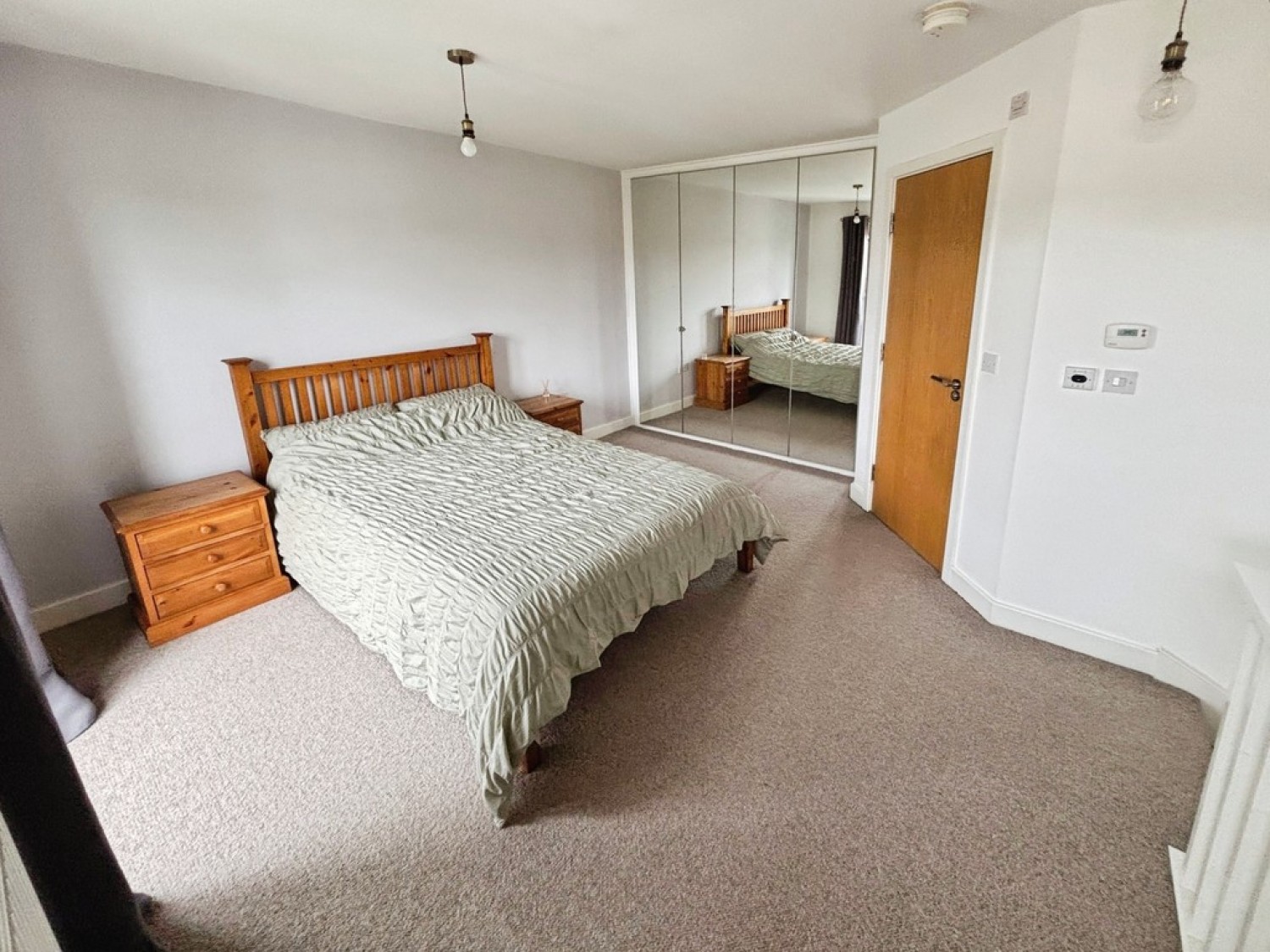 Holts Crest Way, Leeds