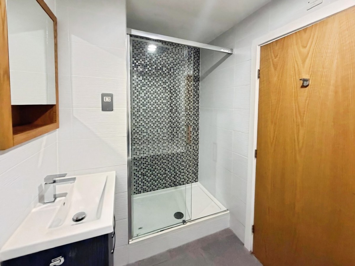 Penthouse at Magellan House, Armouries Way