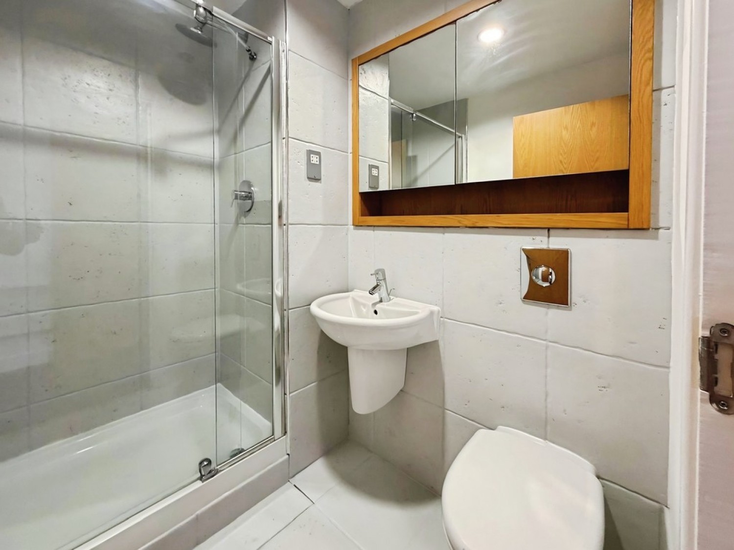 Penthouse at Magellan House, Armouries Way