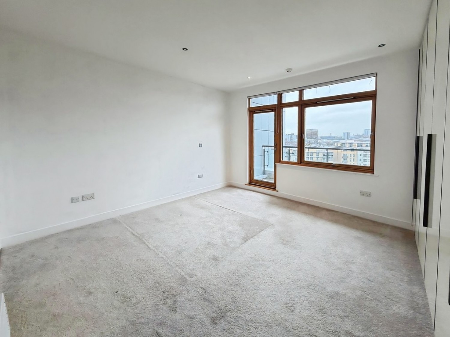 Penthouse at Magellan House, Armouries Way