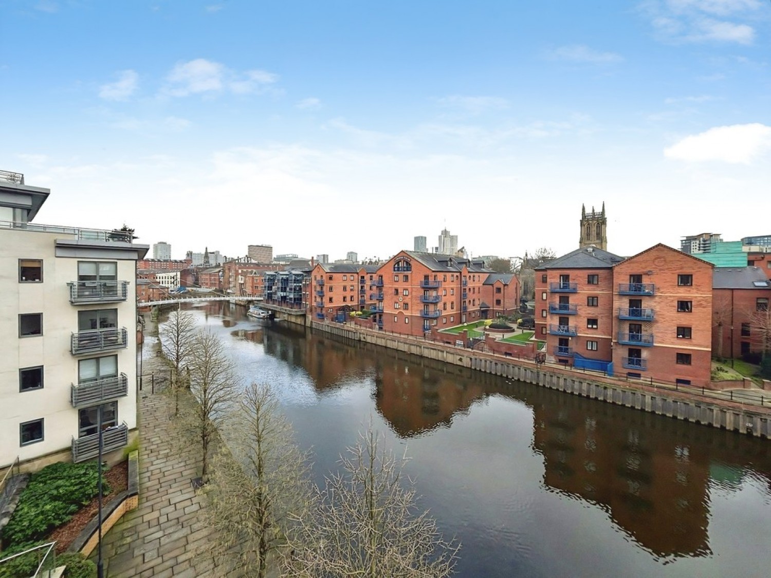 2 bedroom Flat for Sale Regents Quay, Brewery Wharf