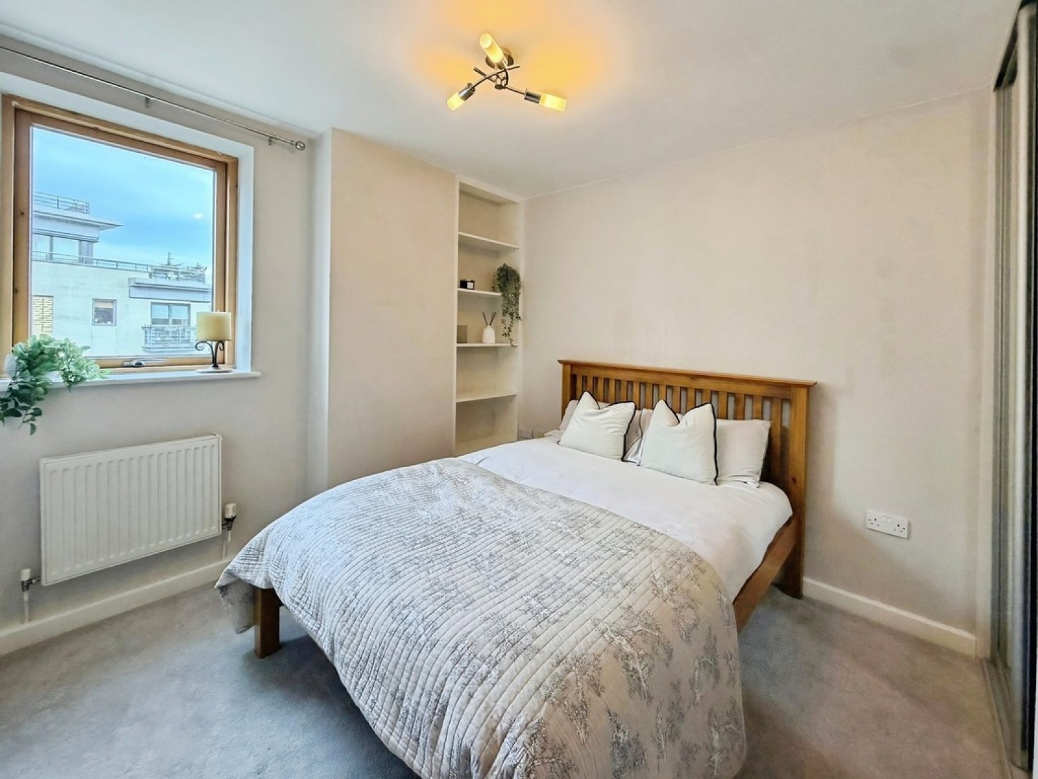 2 bedroom Flat for Sale Regents Quay, Brewery Wharf