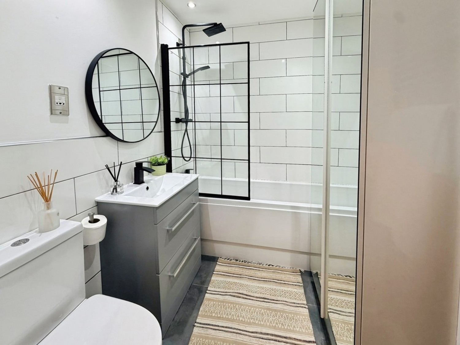 2 bedroom Flat for Sale Regents Quay, Brewery Wharf