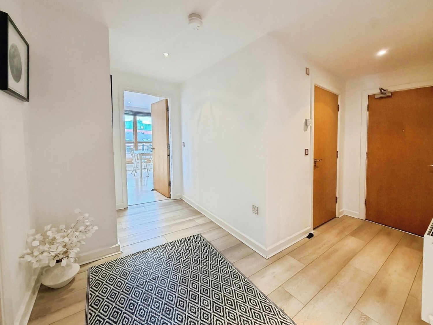 2 bedroom Flat for Sale Regents Quay, Brewery Wharf