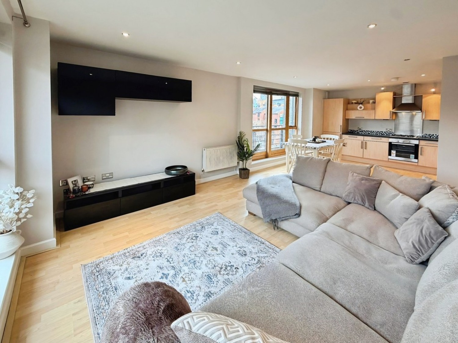 2 bedroom Flat for Sale Regents Quay, Brewery Wharf