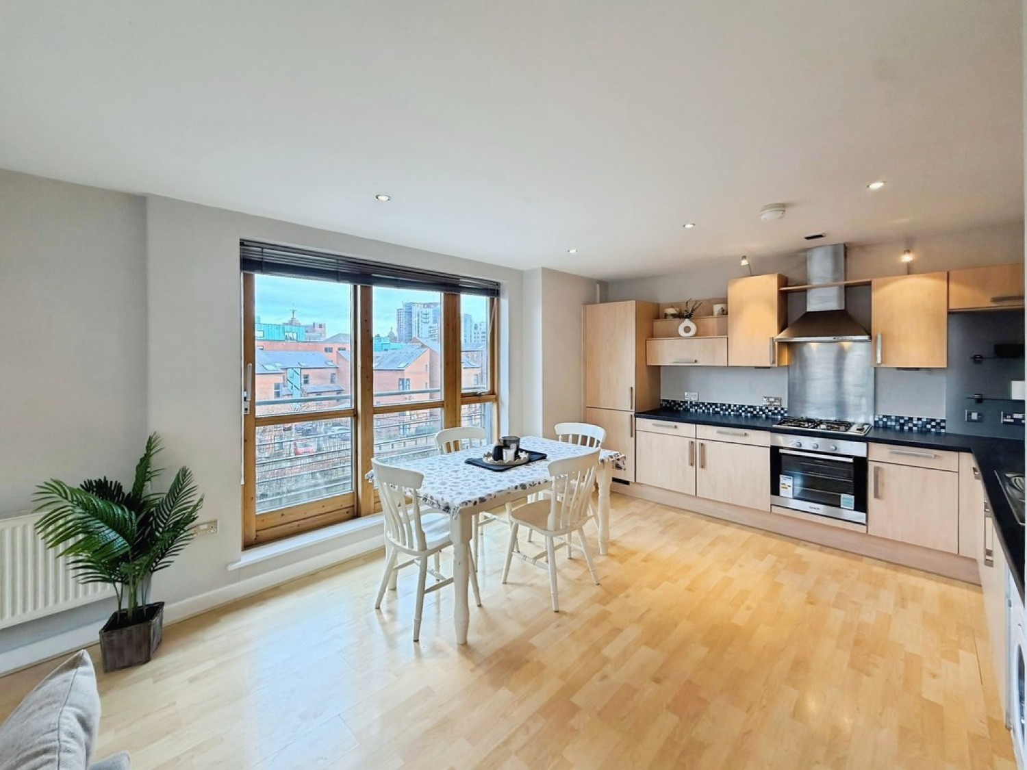 2 bedroom Flat for Sale Regents Quay, Brewery Wharf