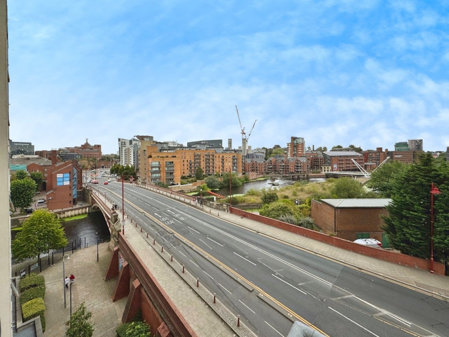 2 bedroom Flat for Sale Balmoral Place, Brewery Wharf