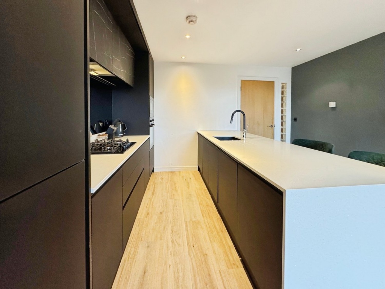 2 bedroom Flat for Sale Balmoral Place, Brewery Wharf