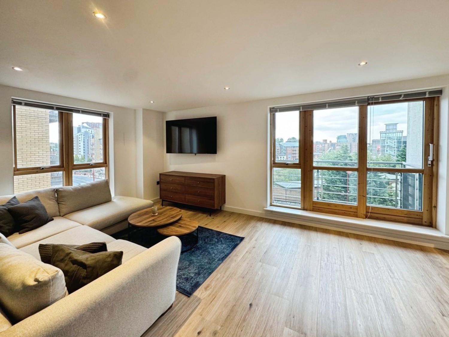 2 bedroom Flat for Sale Balmoral Place, Brewery Wharf