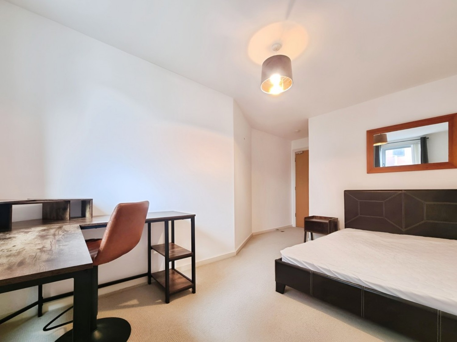 2 bedroom Flat for Letting Santorini, City Island