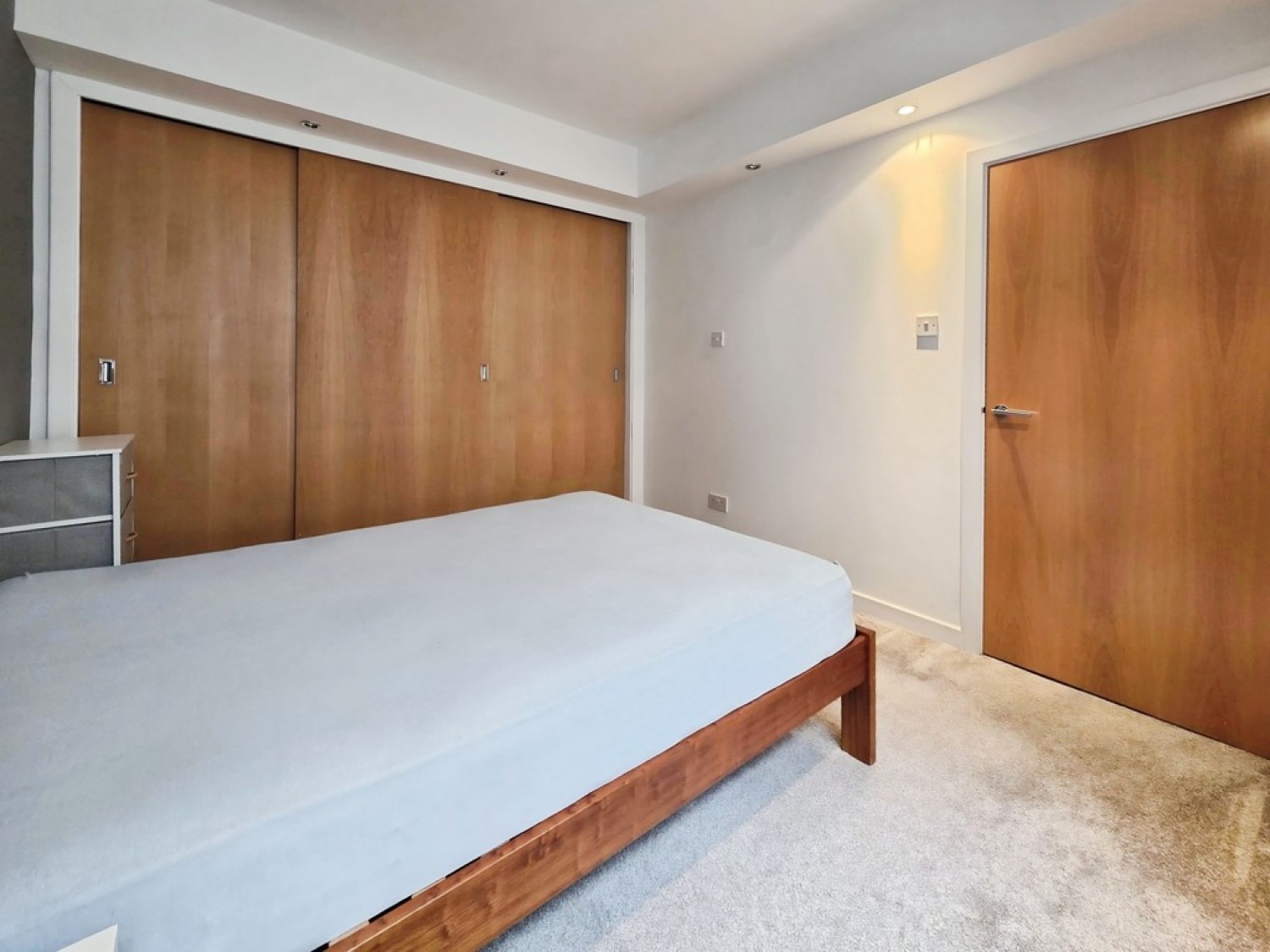 2 bedroom Flat for Letting 14 Park Row