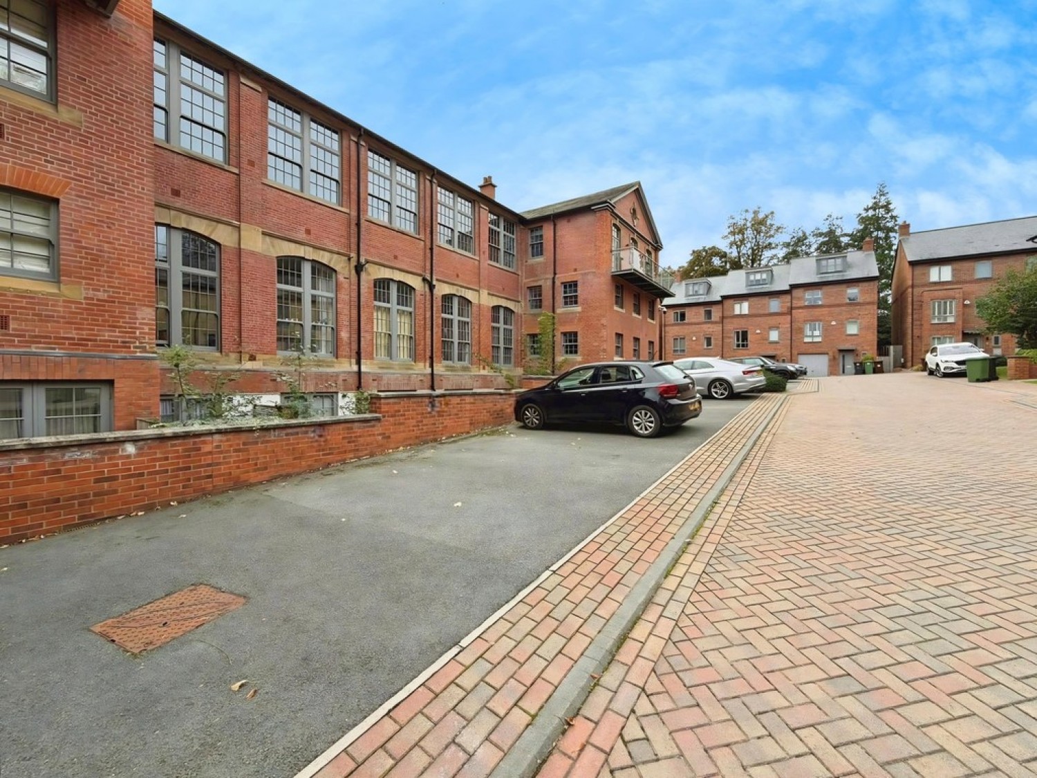 The Old School House, 5 Victoria Gardens