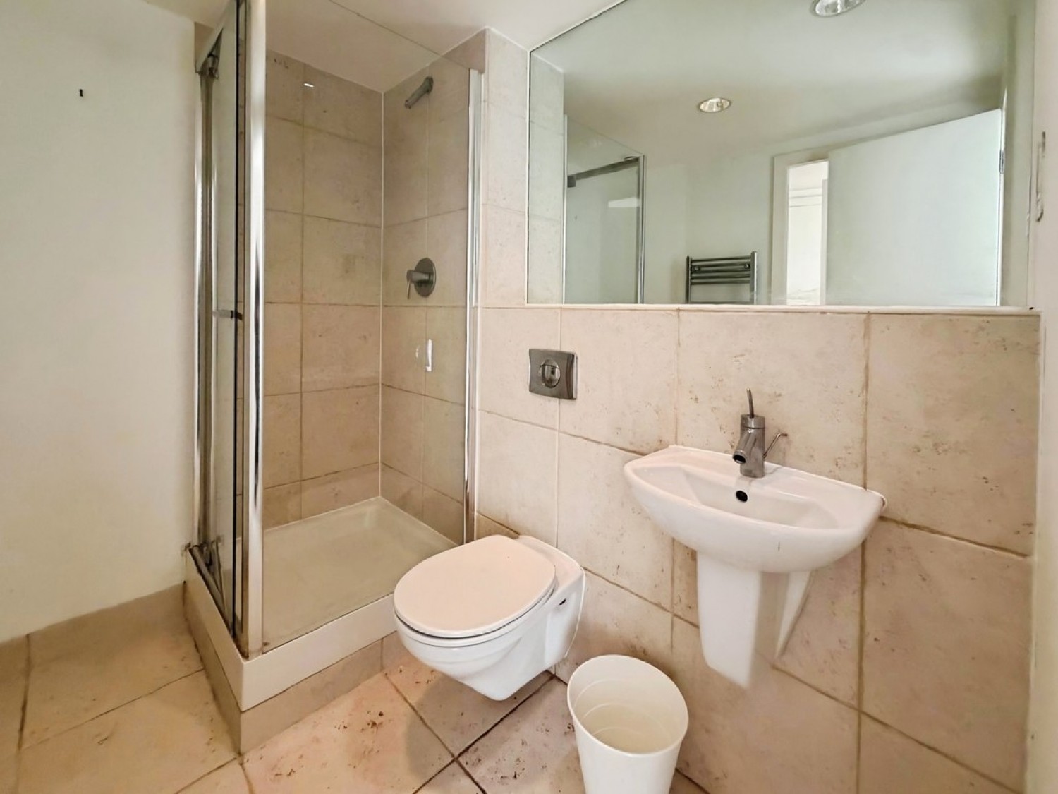 Whitehall Waterfront, Riverside Way LS1