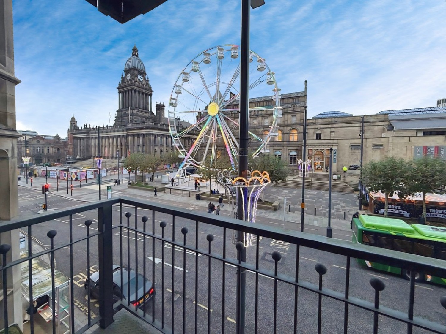 2 bedroom Flat for Sale Victoria House, The Headrow