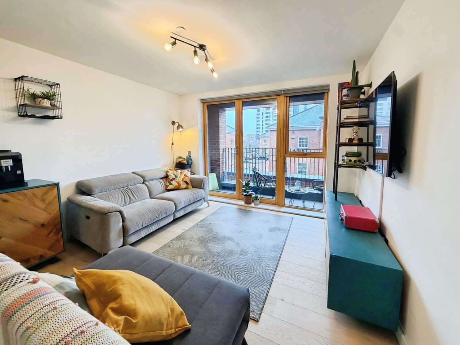 2 bedroom Flat for Sale Ironworks, David Street