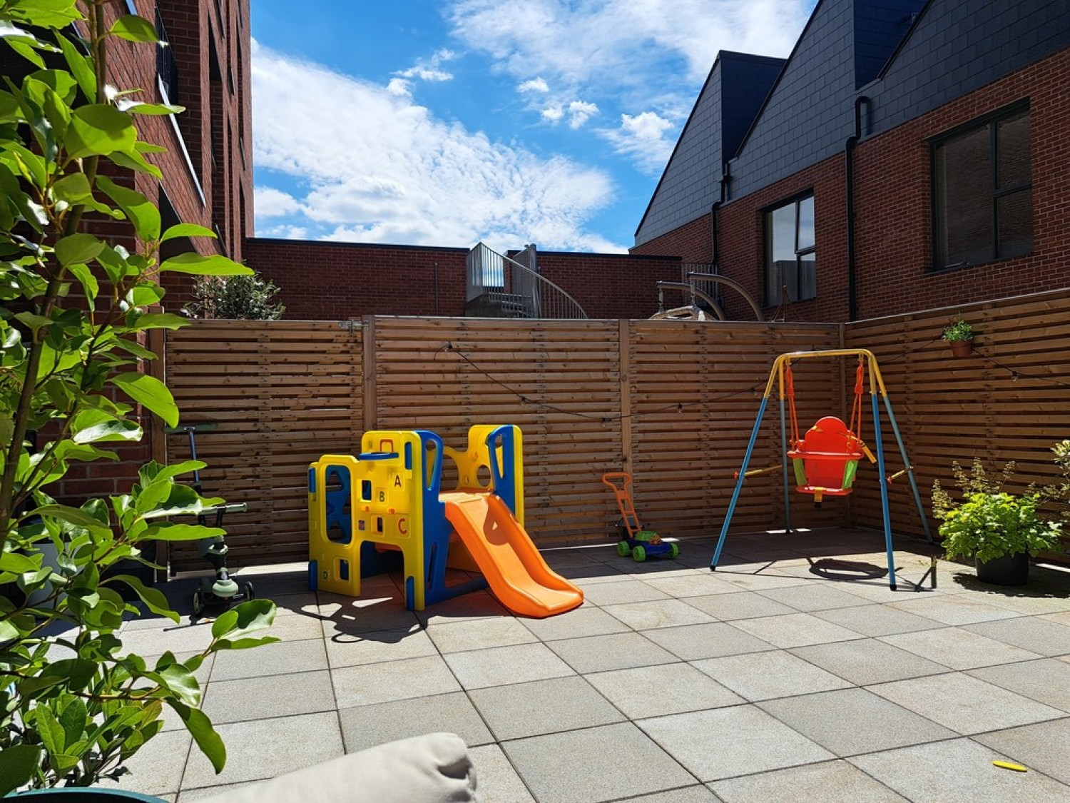 2 bedroom Flat for Sale Ironworks, David Street