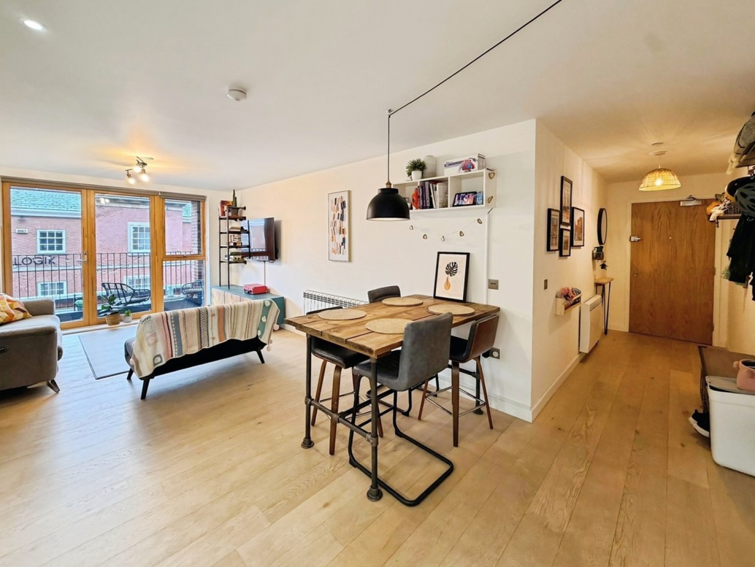 2 bedroom Flat for Sale Ironworks, David Street
