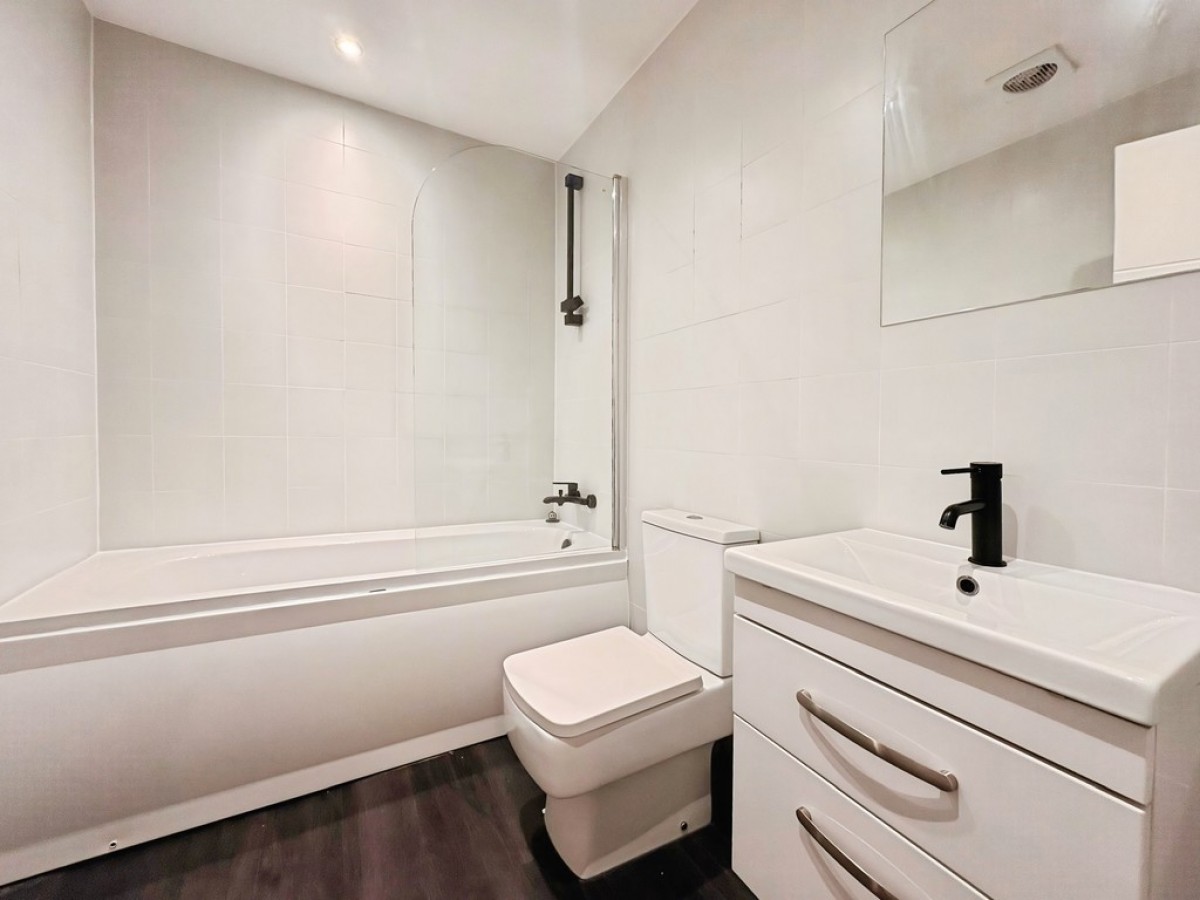 Rufus Court, Foundry Lane