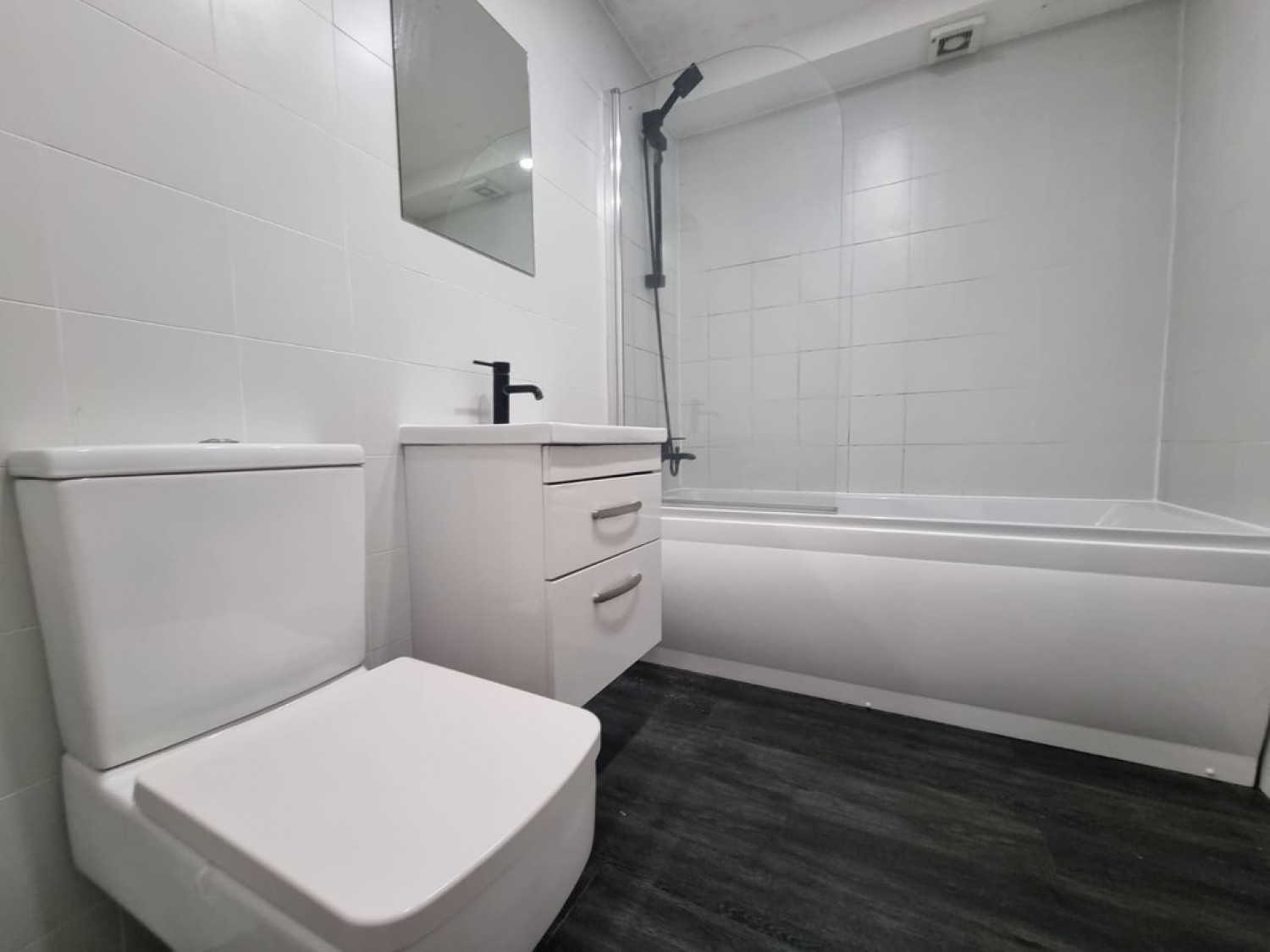 Rufus Court, Foundry Lane