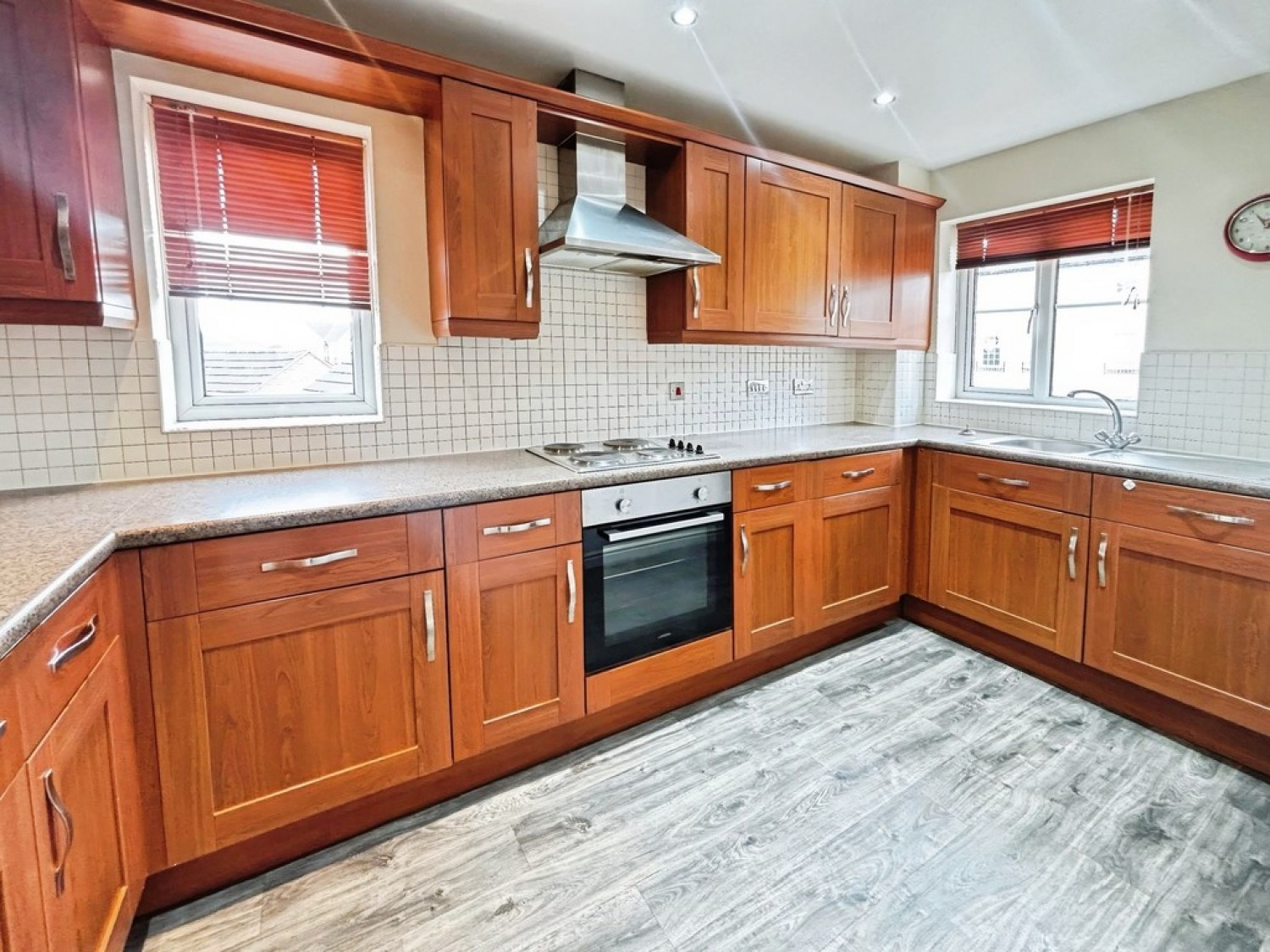 New Village Way, Churwell