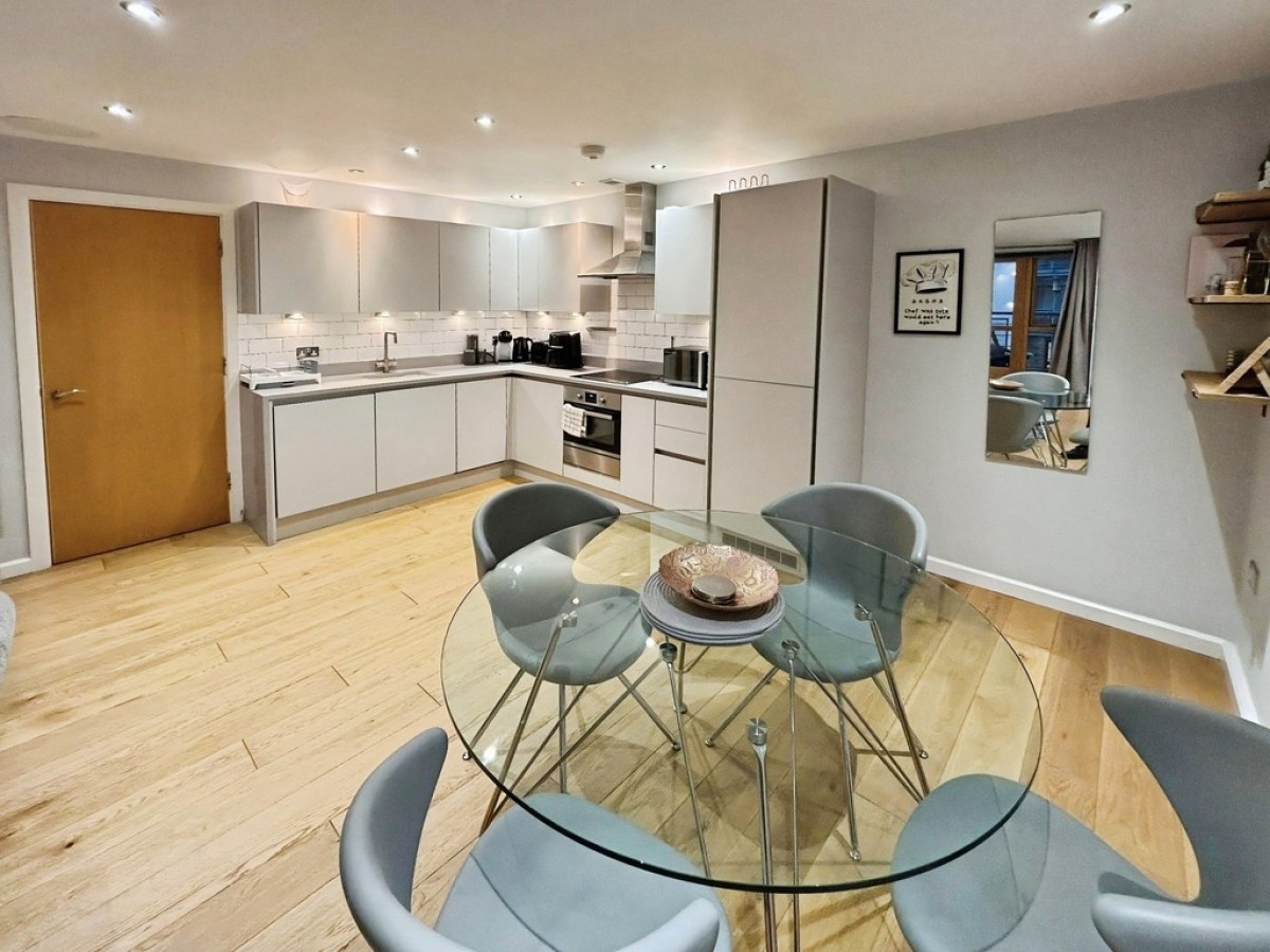 Regents Quay, Brewery Wharf