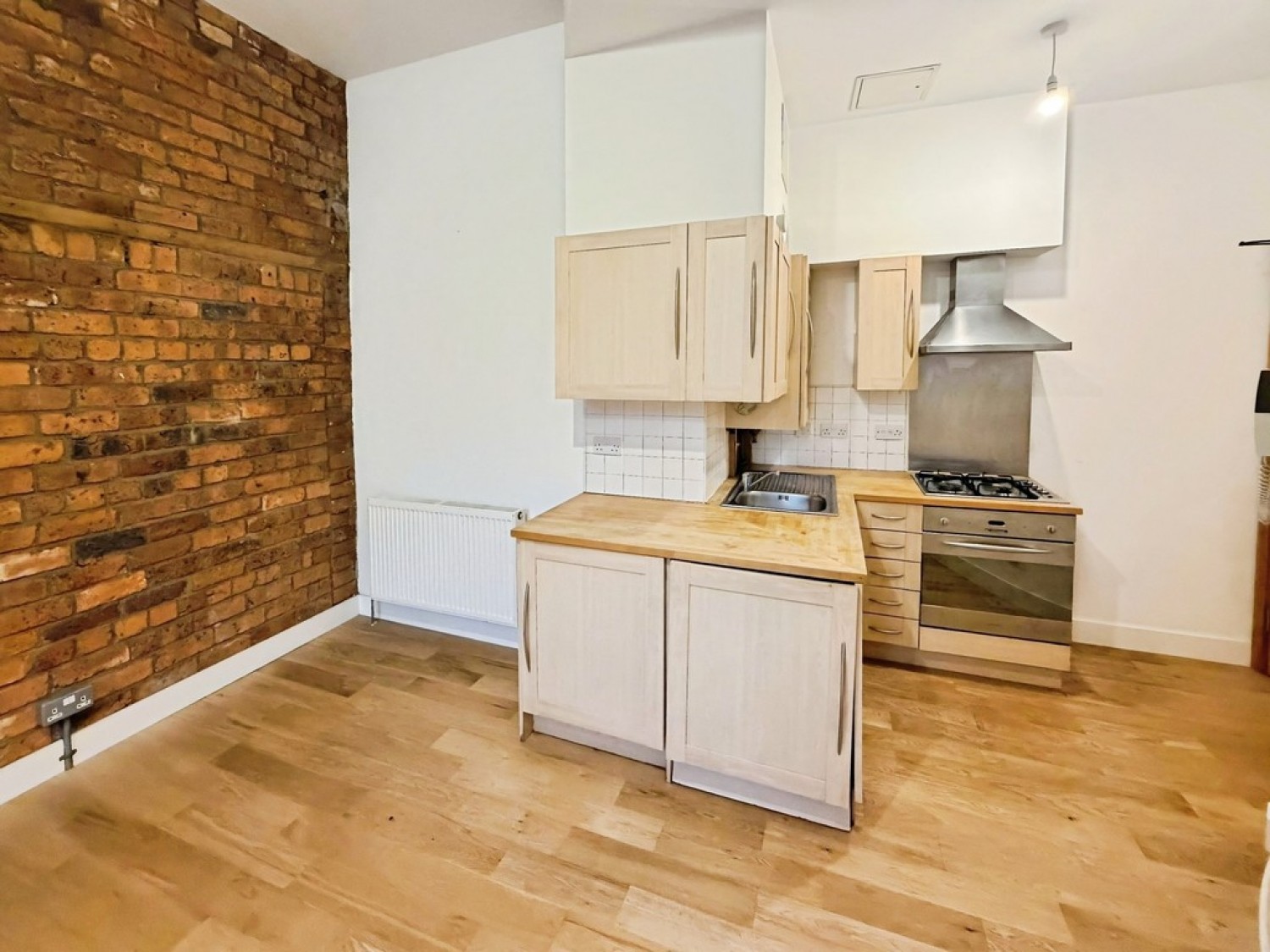 1 bedroom Flat for Sale Simpsons Fold East, 26 Dock Street