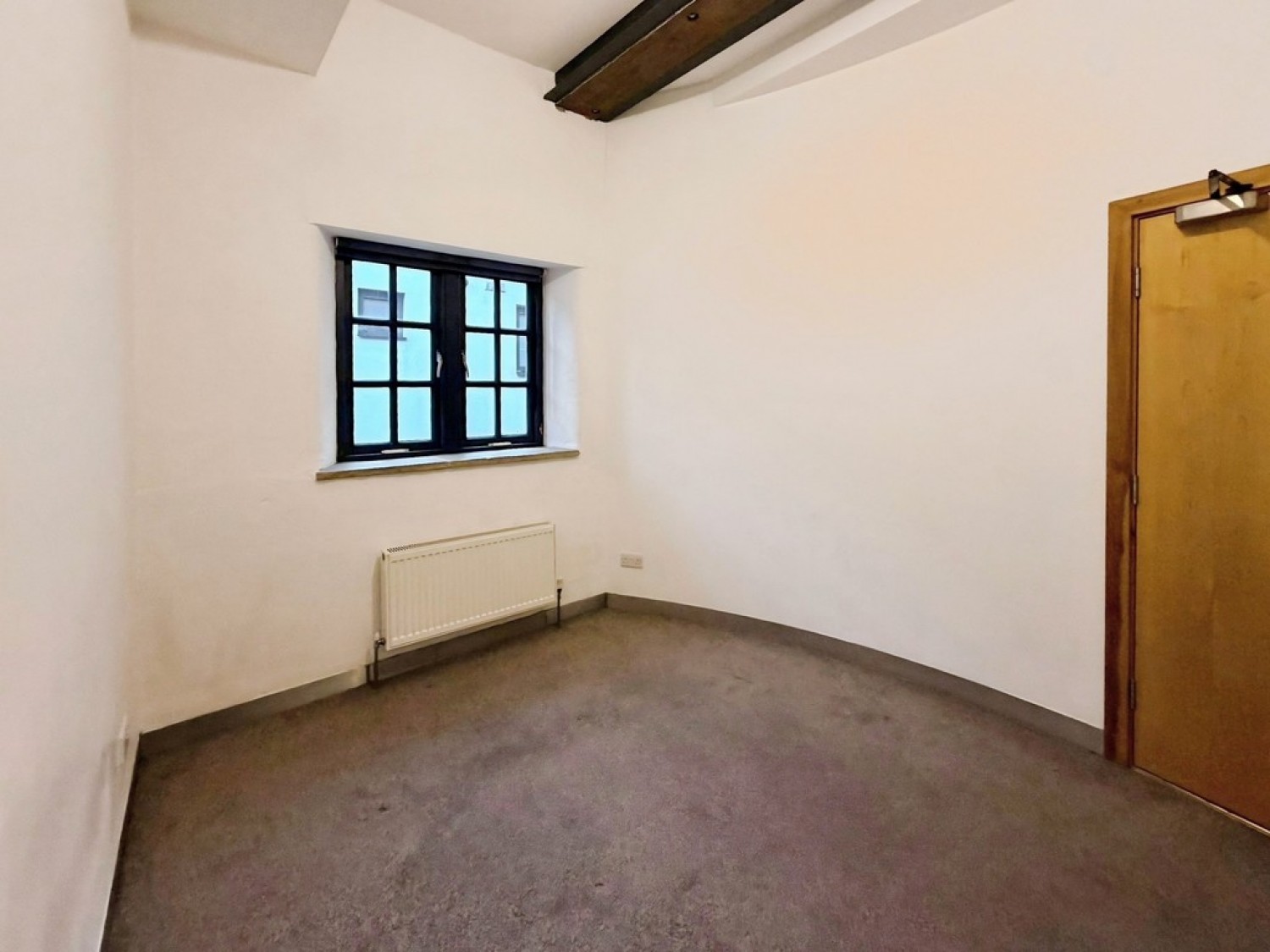 1 bedroom Flat for Sale Simpsons Fold East, 26 Dock Street