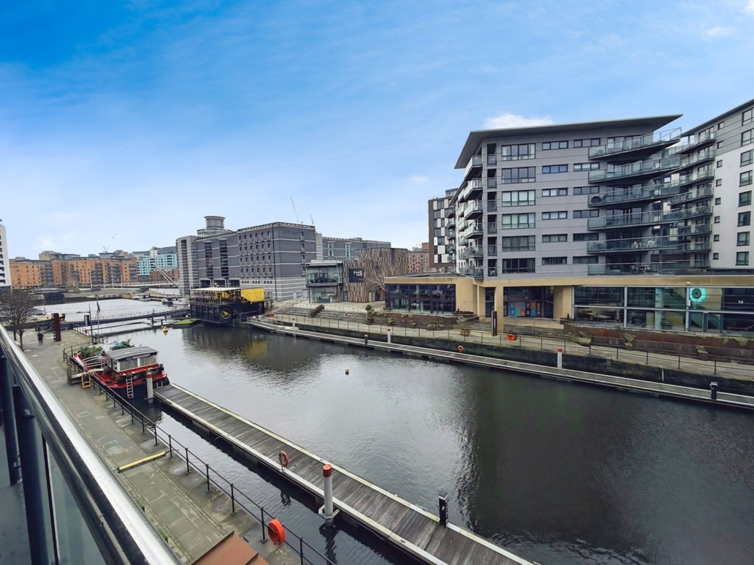 2 bedroom Flat in La Salle, Leeds Dock