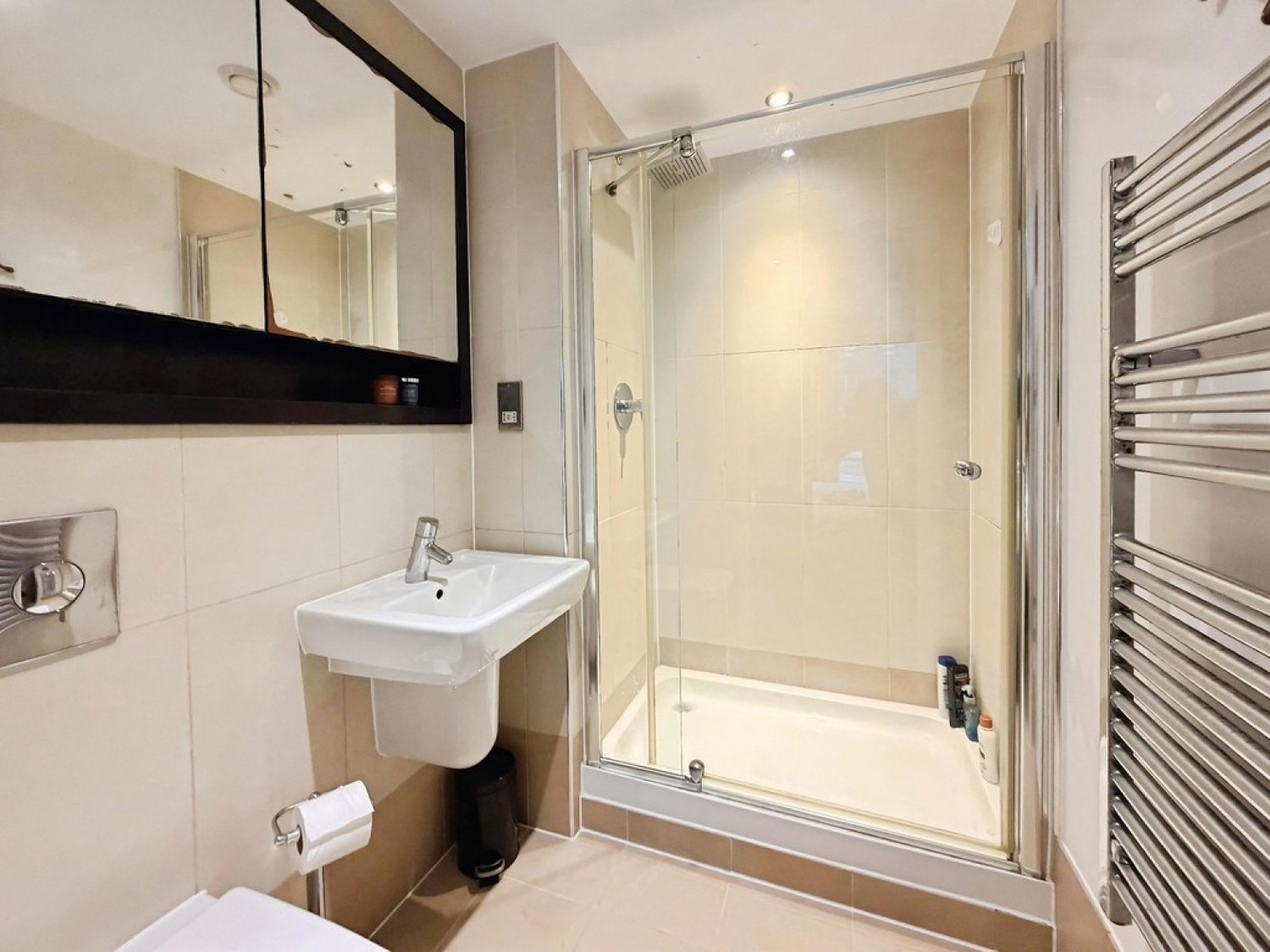 2 bedroom Flat in La Salle, Leeds Dock