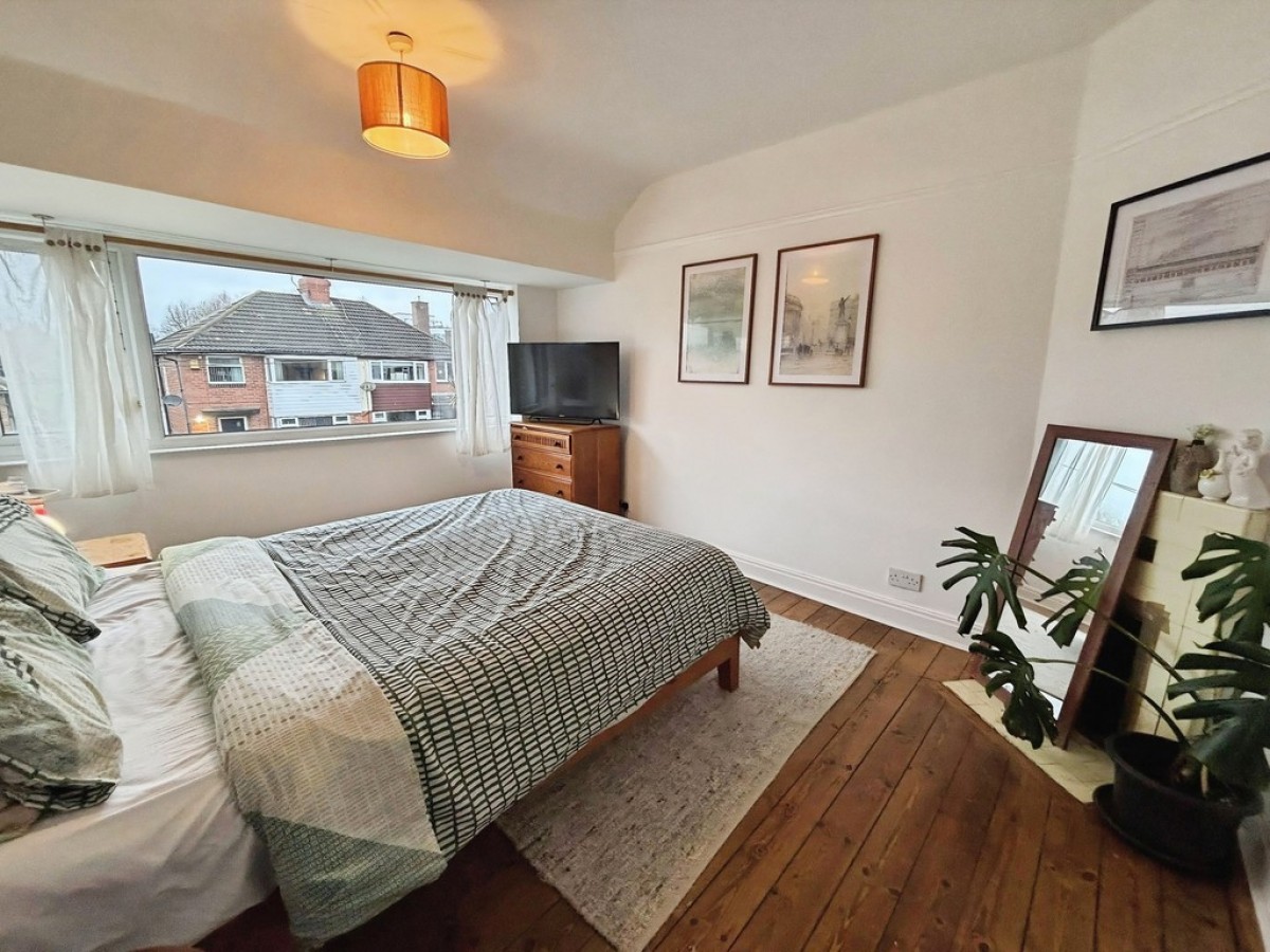 Birfed Crescent, Burley