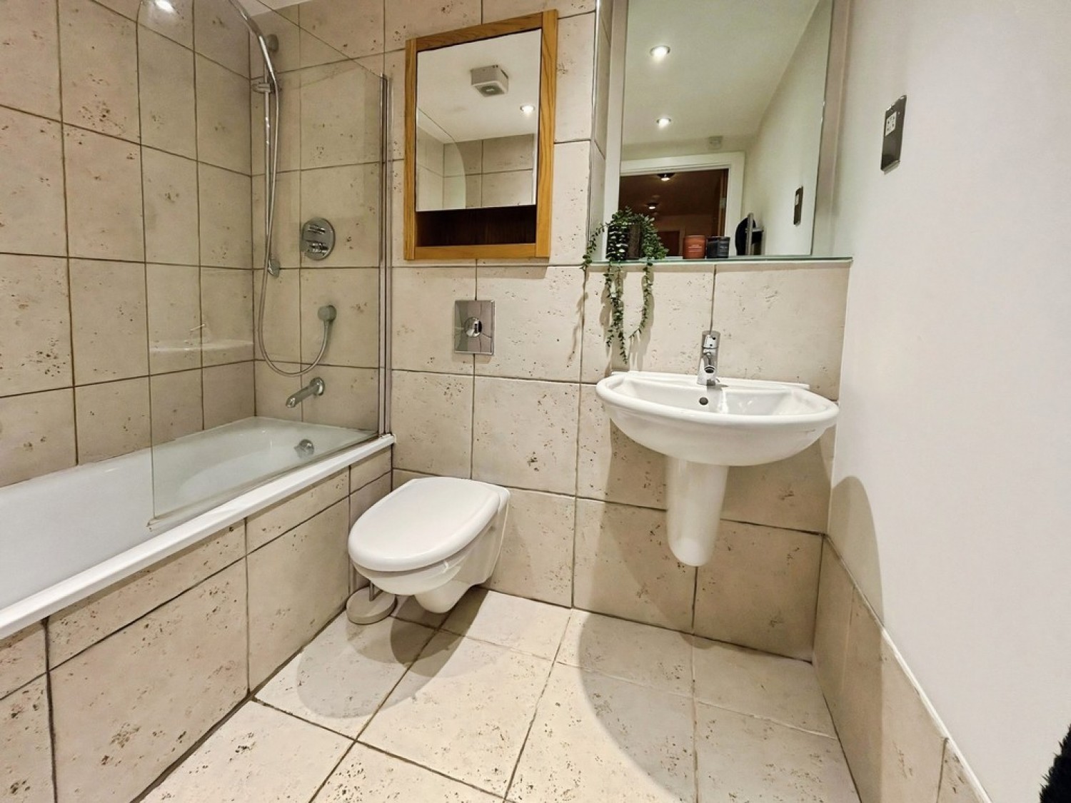 1 bedroom Flat for Sale Magellan House, Armouries Way