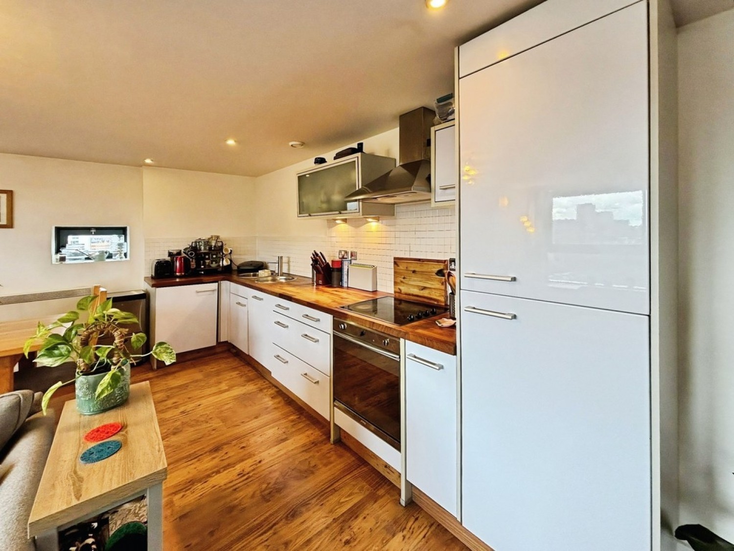 2 bedroom Flat for Sale Blue, 3 Little Neville Street