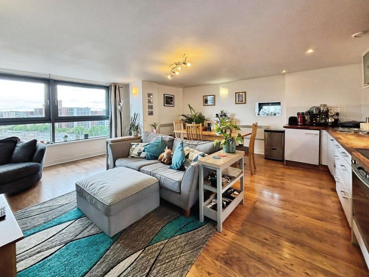 2 bedroom Flat for Sale Blue, 3 Little Neville Street