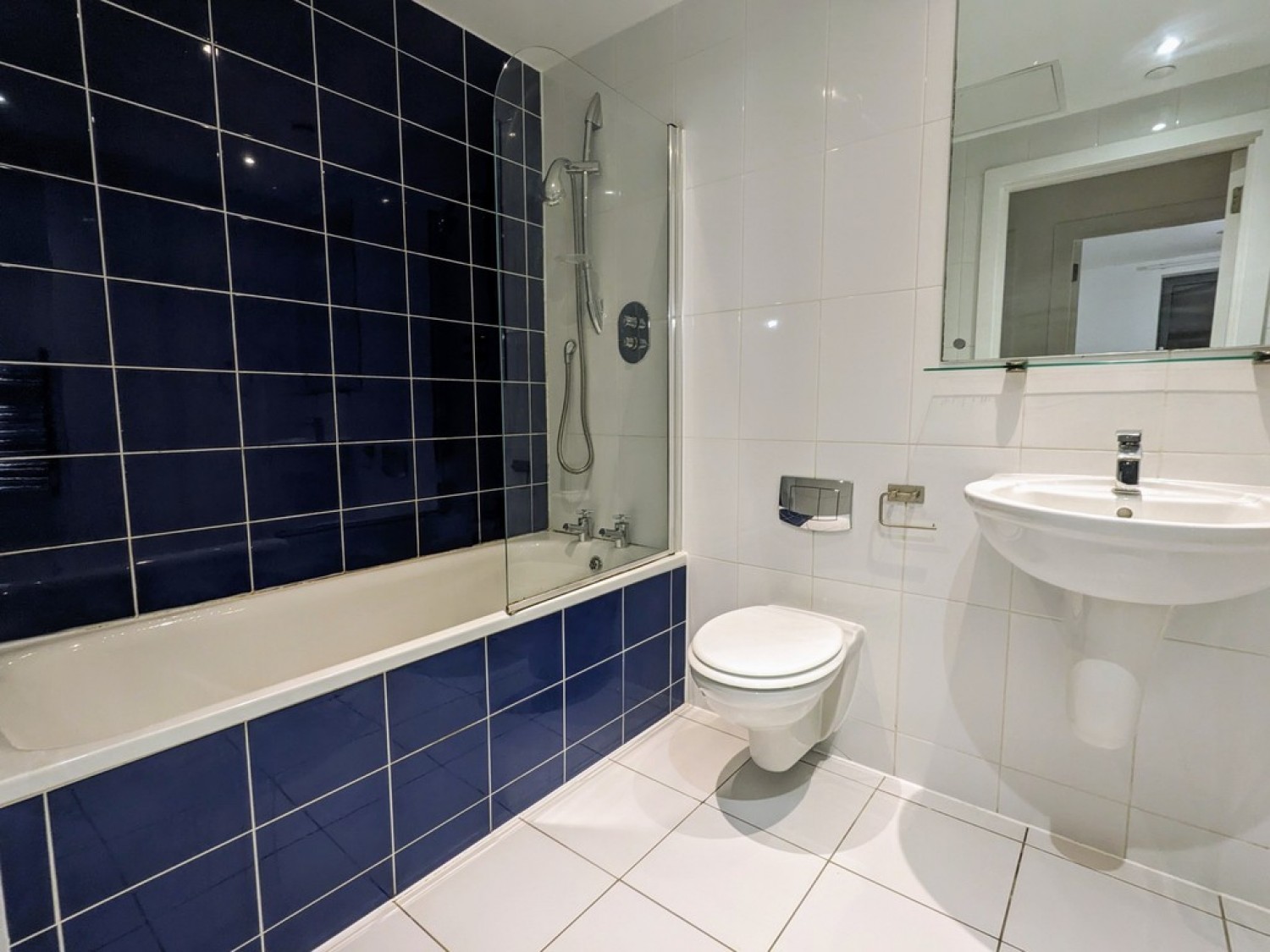 2 bedroom Flat in Echo Central Two, Leeds