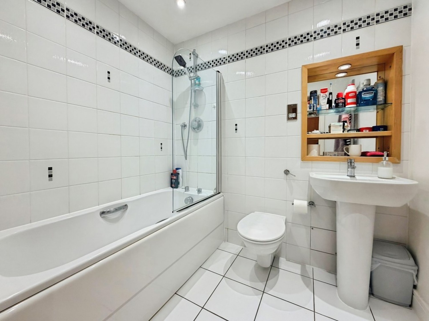 1 bedroom Flat for Sale Cromwell Court, Bowman Lane