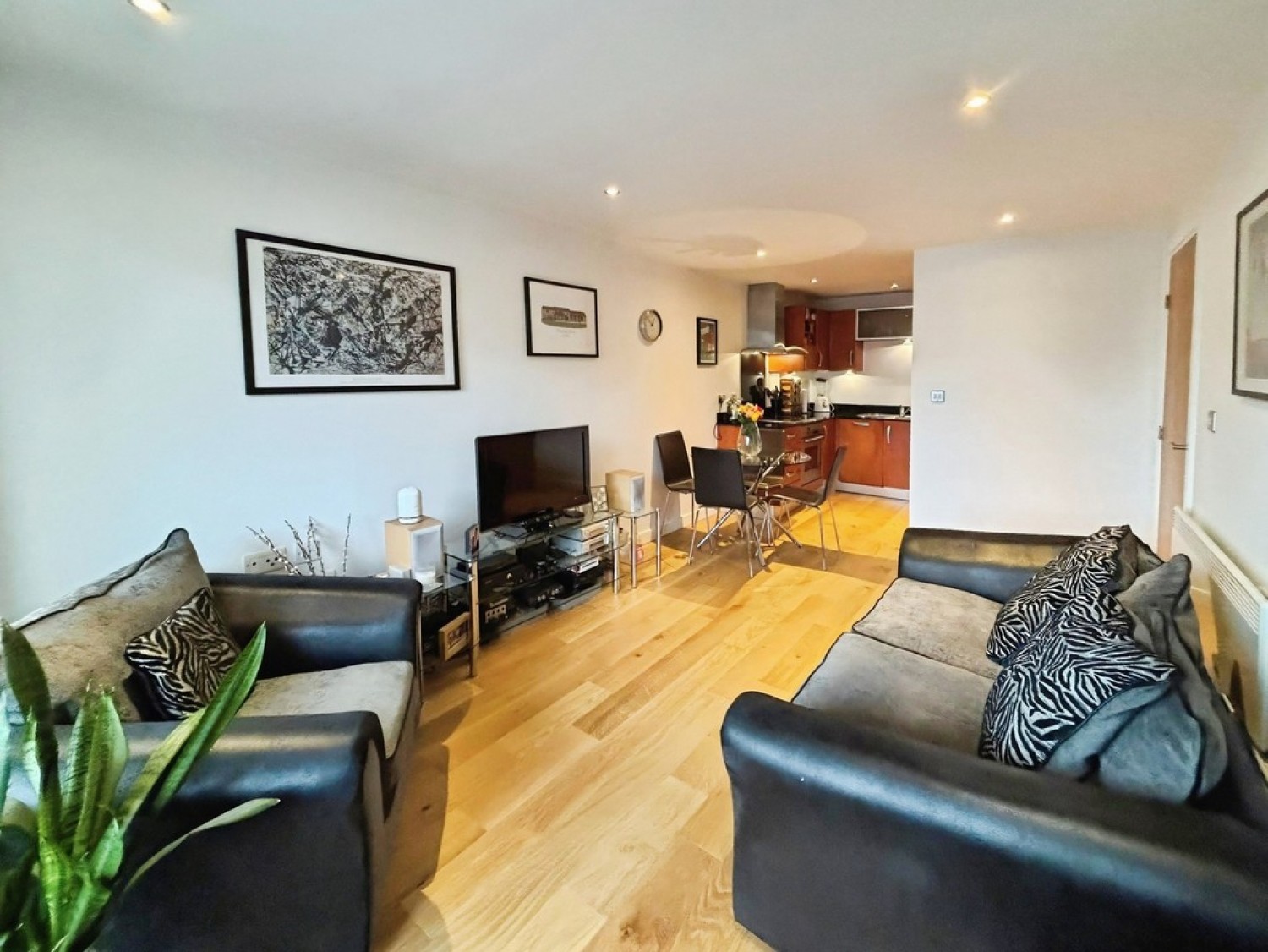 2 bedroom Flat for Sale Magellan House, Armouries Way