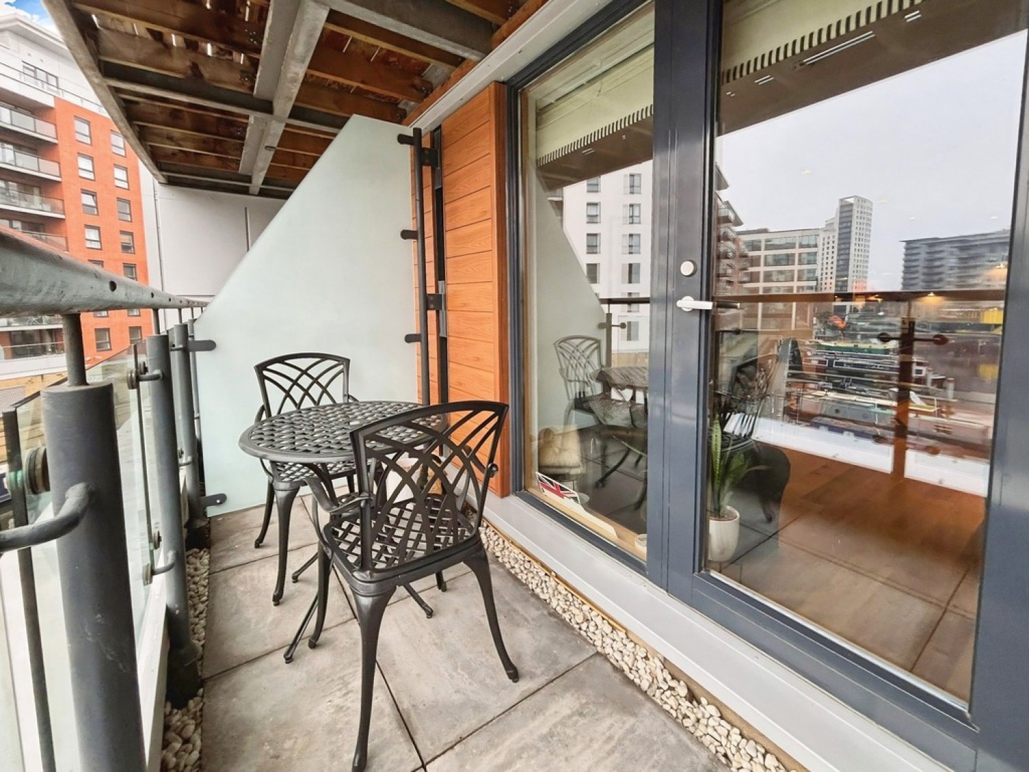 2 bedroom Flat for Sale Magellan House, Armouries Way