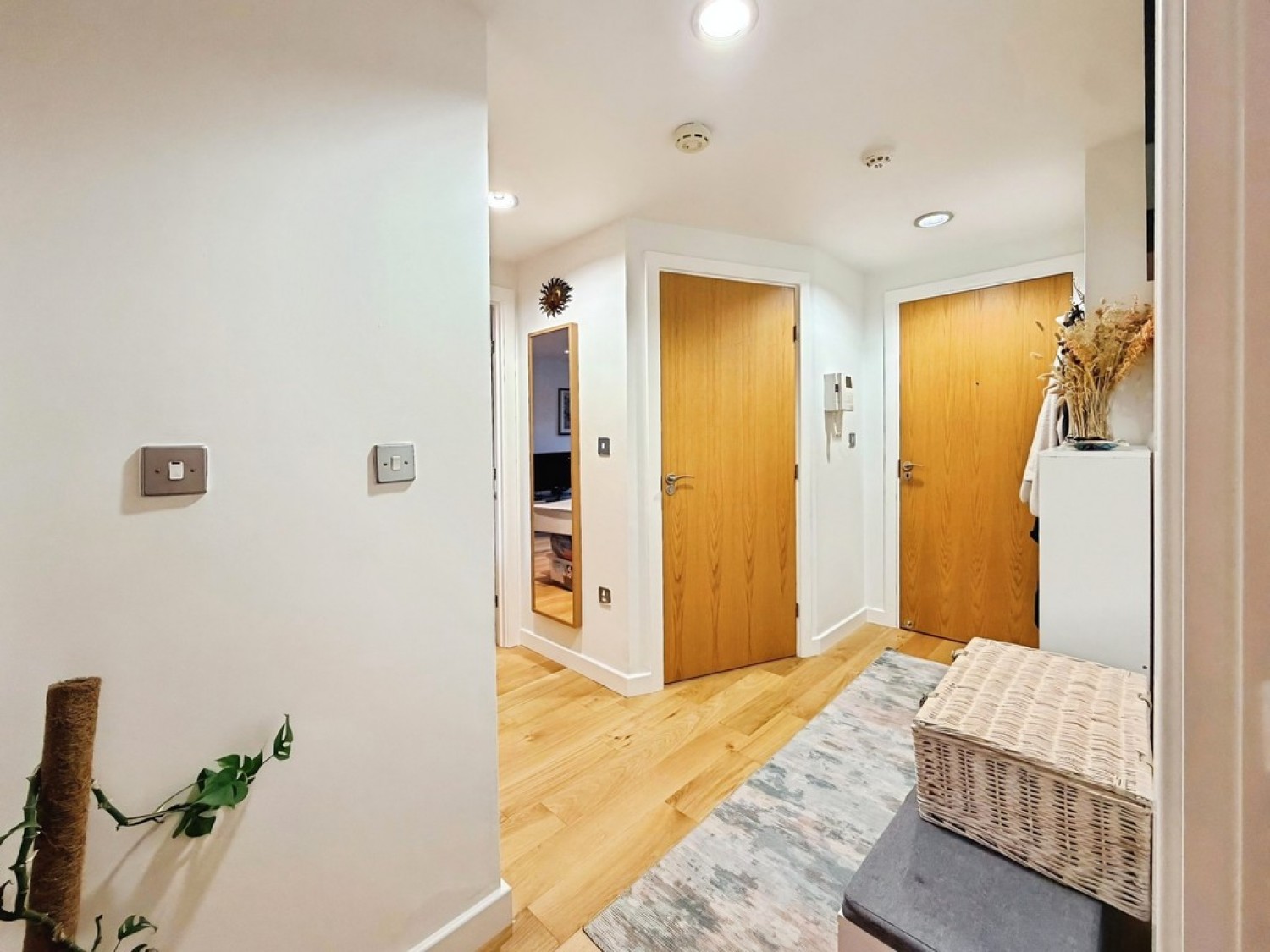 2 bedroom Flat for Sale Magellan House, Armouries Way