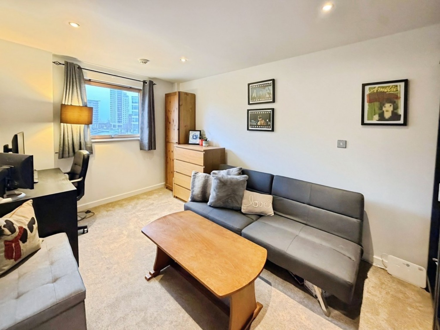 2 bedroom Flat for Sale Magellan House, Armouries Way