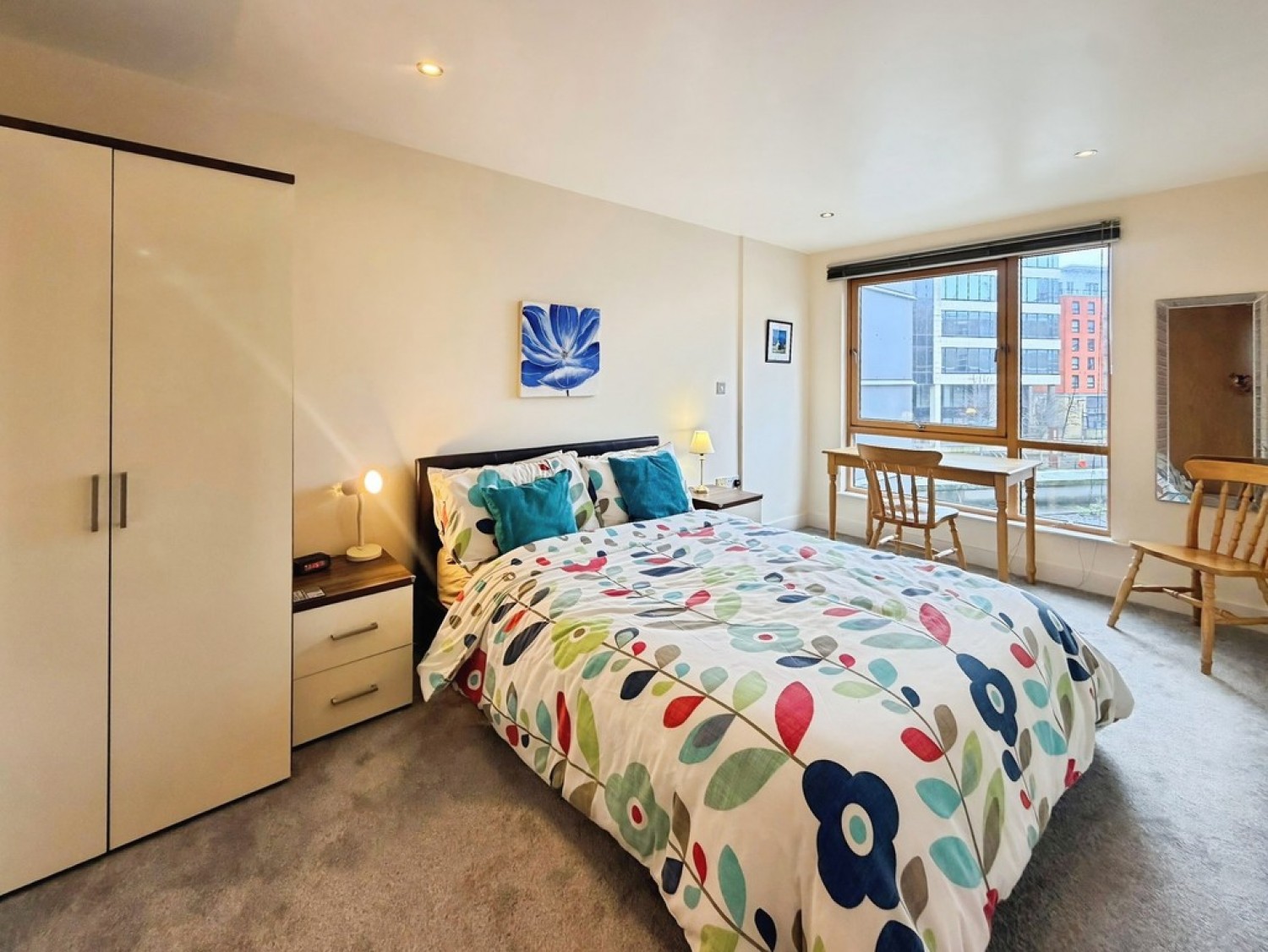 2 bedroom Flat for Sale McClure House, The Boulevard