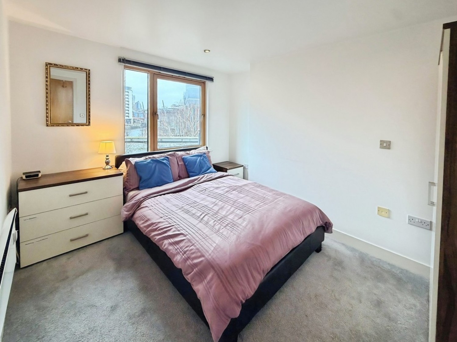 2 bedroom Flat for Sale McClure House, The Boulevard