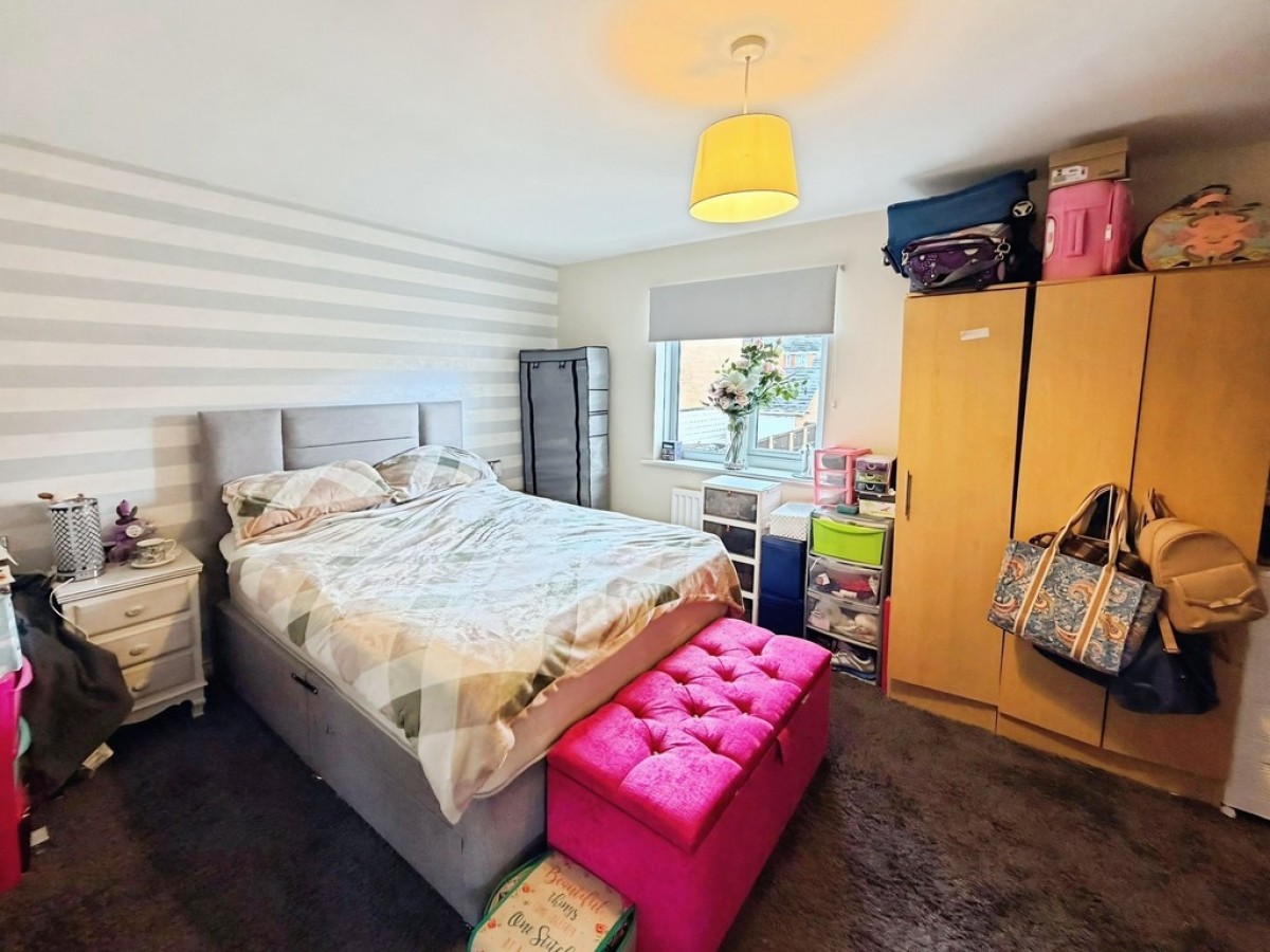 Topliss Way, Middleton