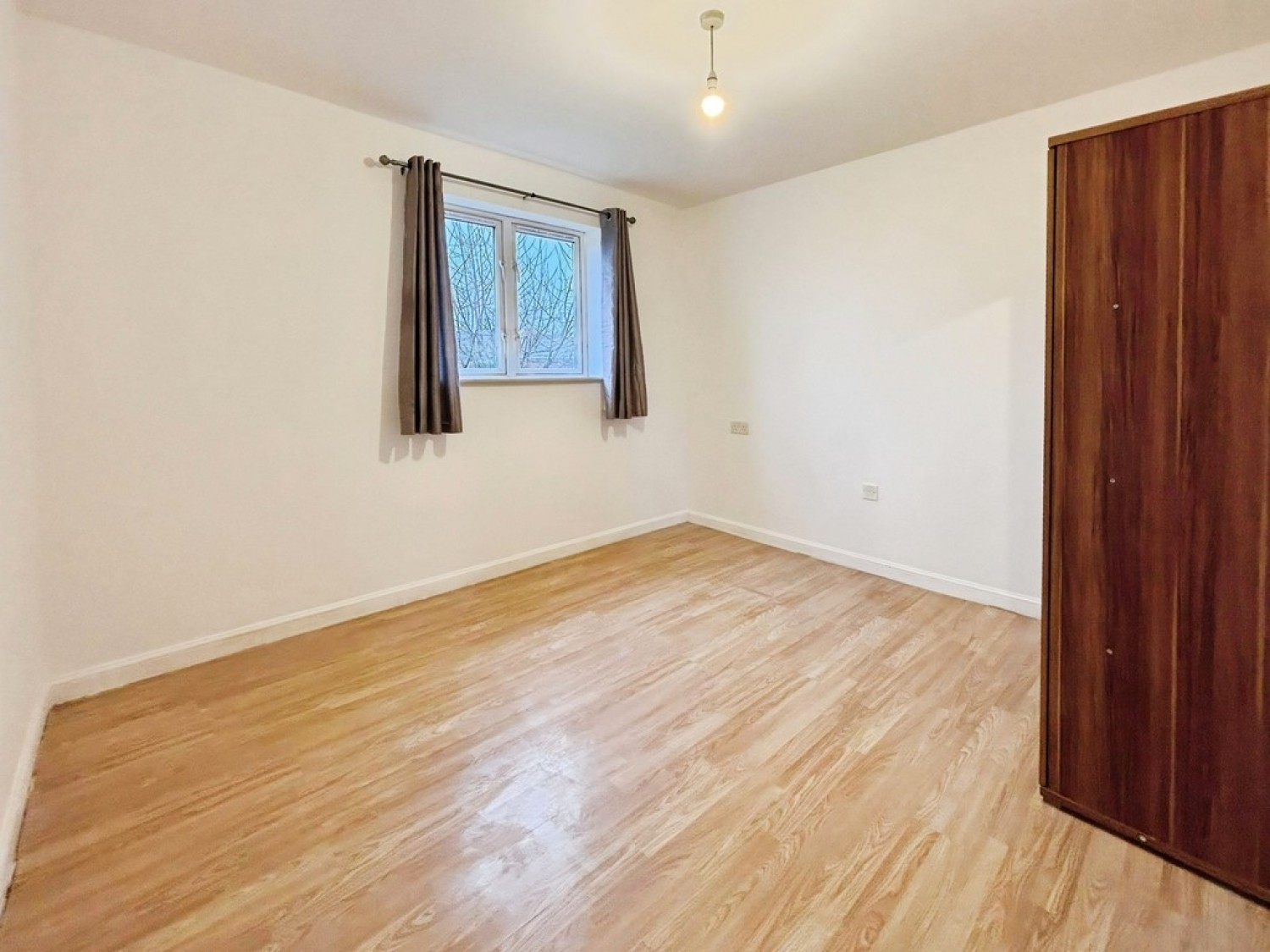 2 bedroom Flat for Sale Helmsley Court, Middleton