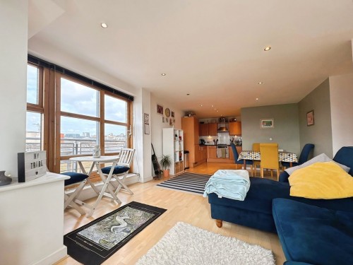 Balmoral Place, Brewery Wharf