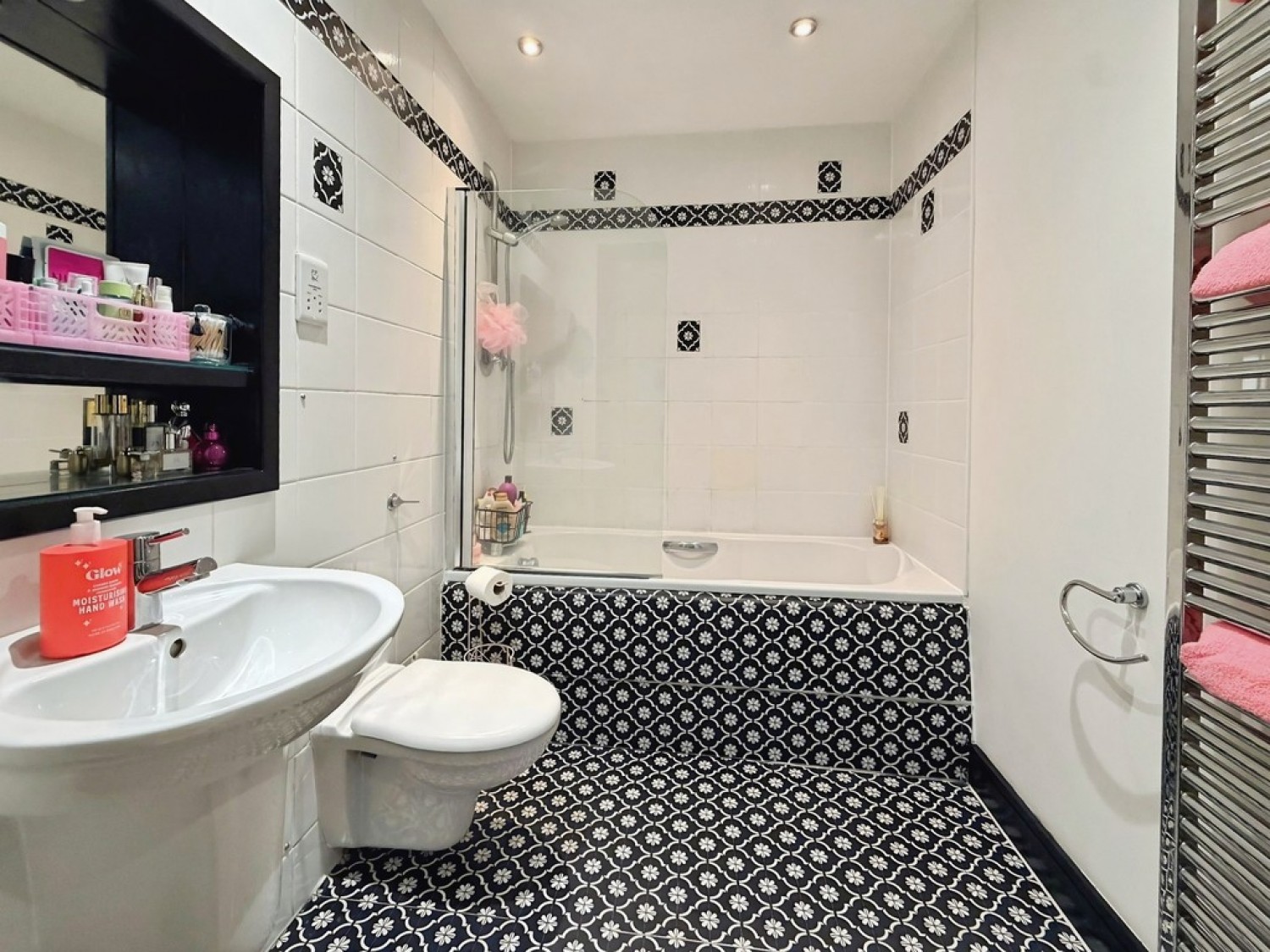 1 bedroom Flat for Sale Cromwell Court, Brewery Wharf